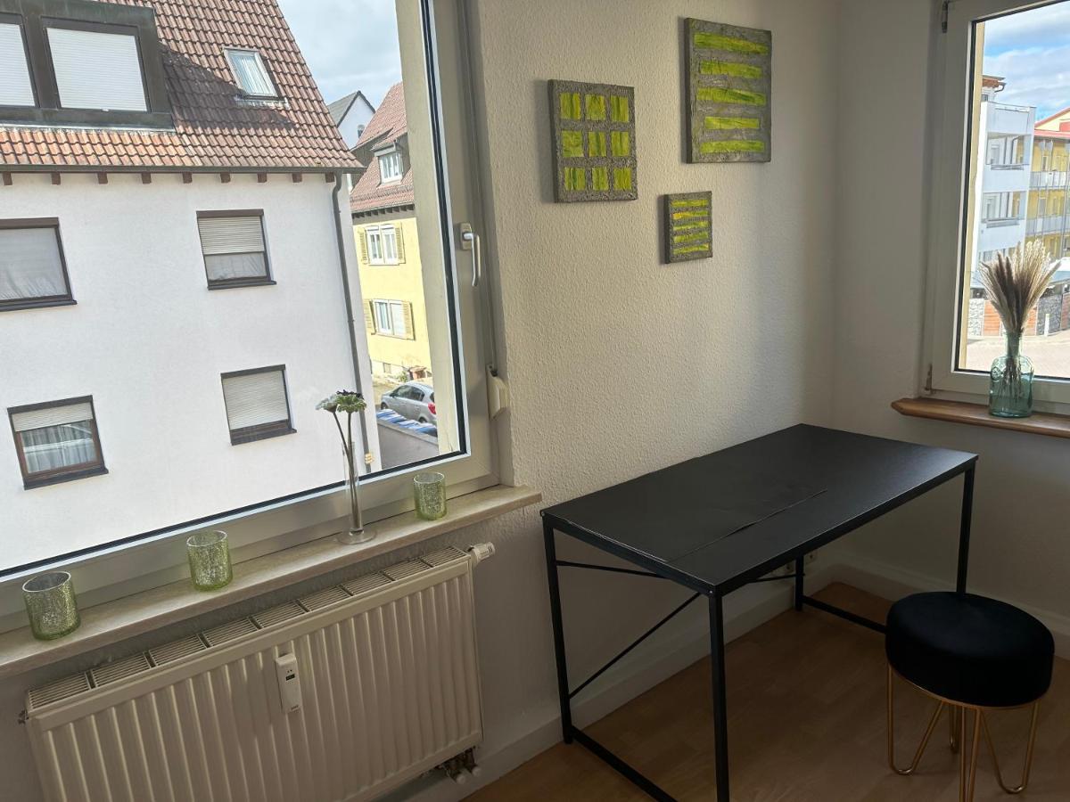 Ferienwohnung Zentral In Stadt- Und Bodenseenahe フリードリヒスハーフェン エクステリア 写真